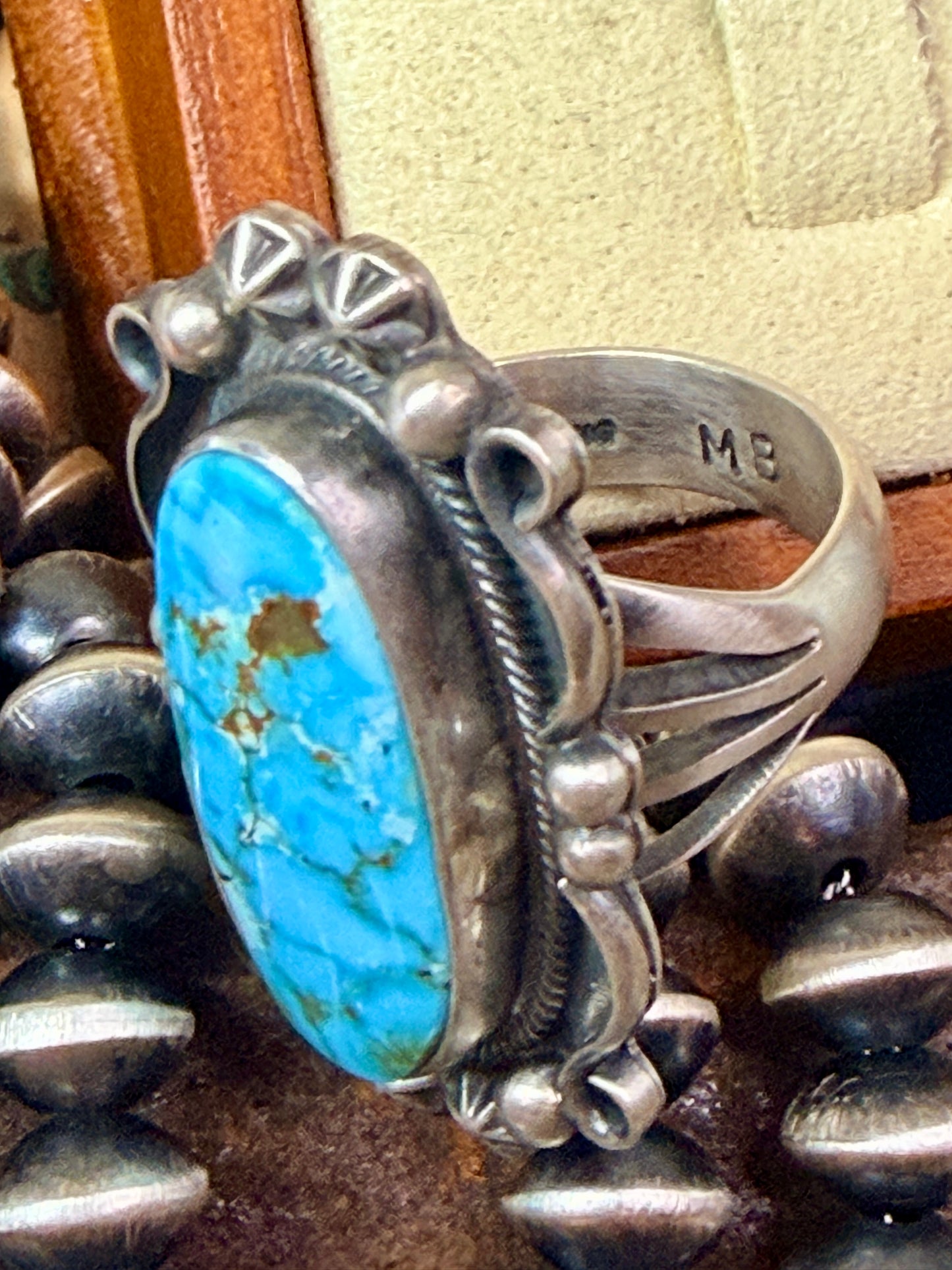 Gorgeous Navajo Made Kingman Turquoise & Sterling Silver Ring Size 8