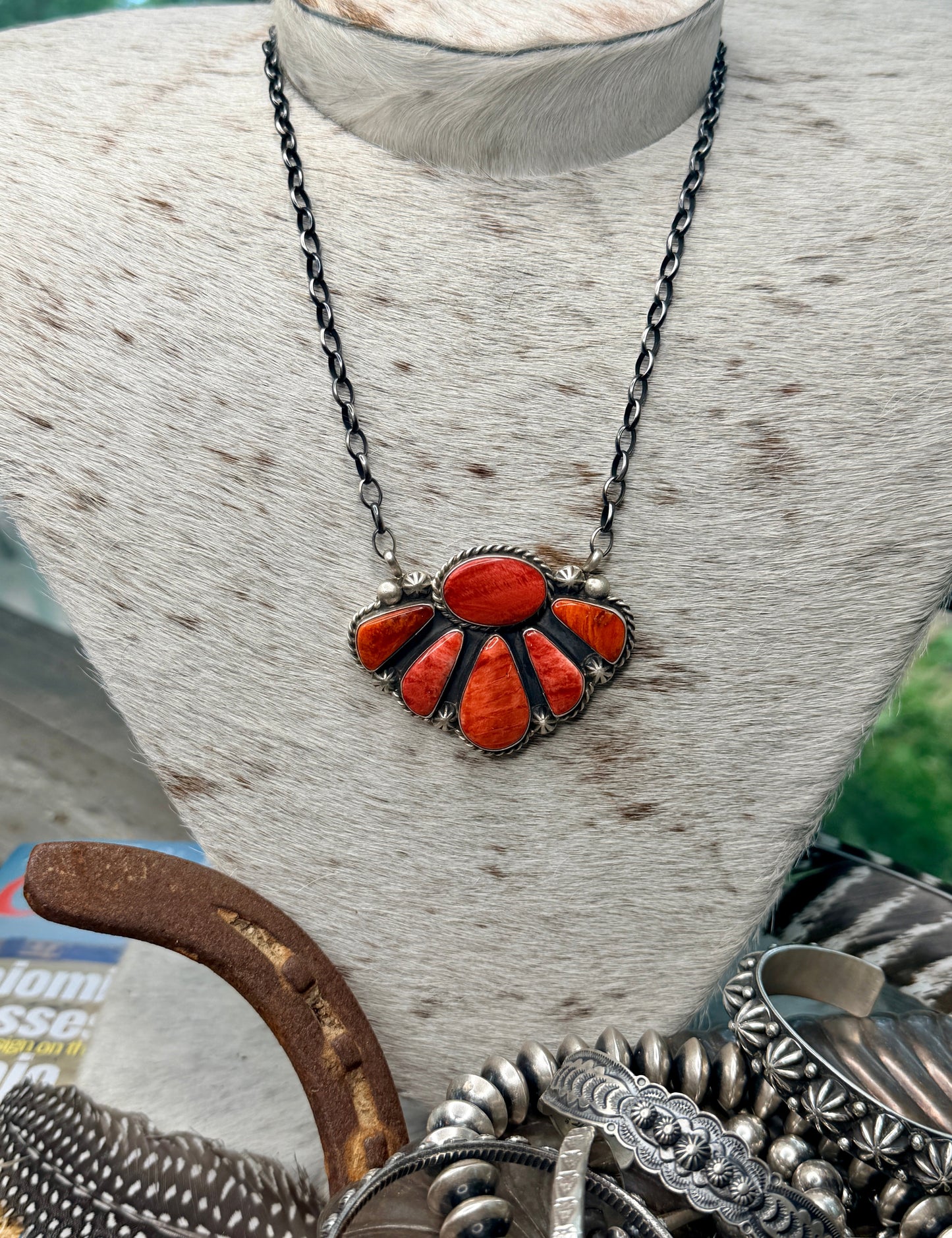 Augustine Largo Half Cluster Spiny Necklace