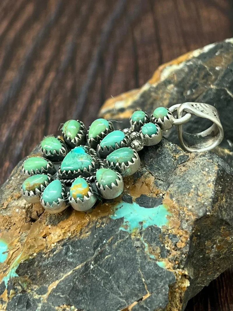 HANDMADE STERLING SILVER KINGMAN TURQUOISE PENDANT