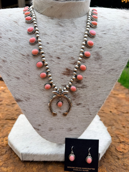 Native Made Queen Pink Conch Squash Neckalce and Earring Set