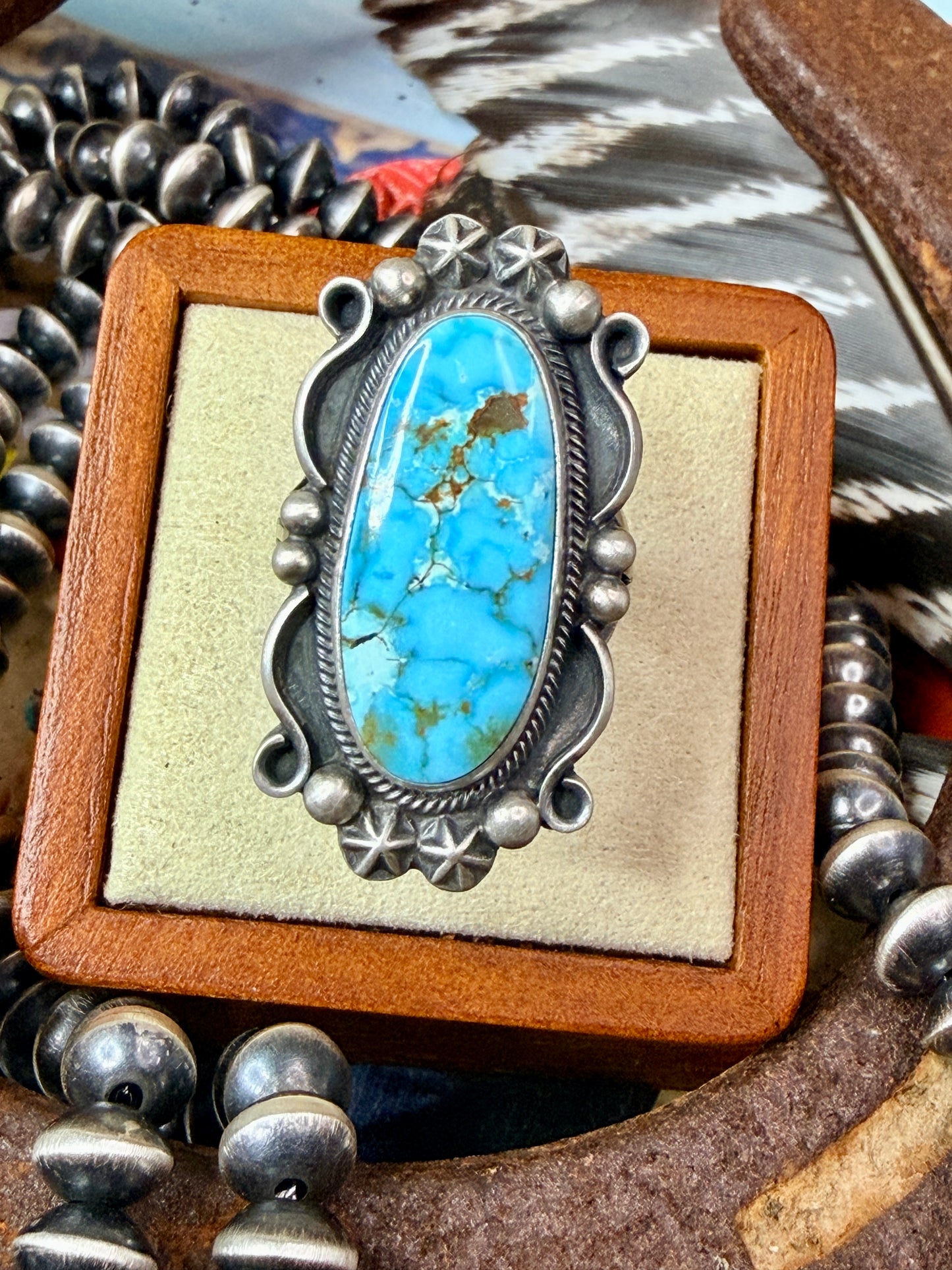 Gorgeous Navajo Made Kingman Turquoise & Sterling Silver Ring Size 8