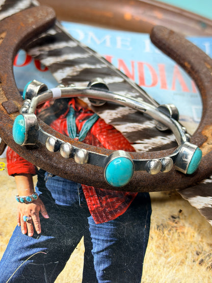 Chimney Butte Turquoise and Dot Bangle