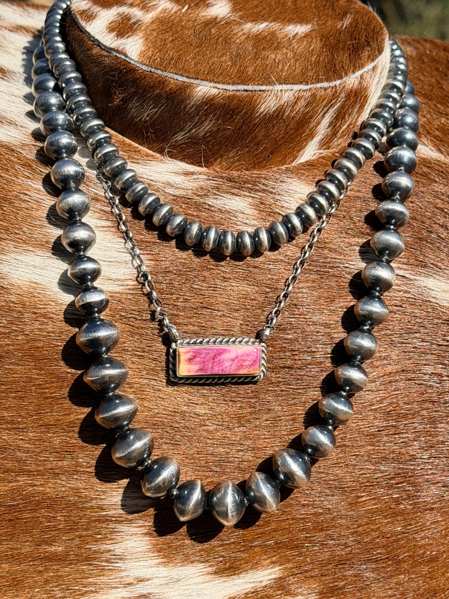 Authentic Native American Navajo Sterling Silver Purple Spiny Oyster Necklace By Chassity Belone.