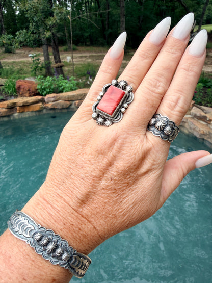 Native Made Red Spiny Oyster, Beautiful Detailed Stamping, Sterling Silver Ring by Benny Ramone Size 7