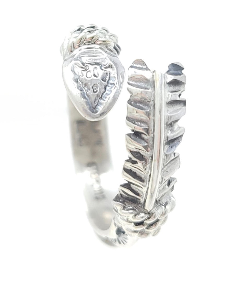 Delayne Reeves Adjustable Sterling Silver Triangle Wire Arrow Ring