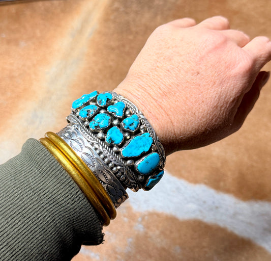 Authentic Native American, 14 Chunky Natural Kingman Turquoise Stones and Sterling Silver Cuff, Hallmarked “T”