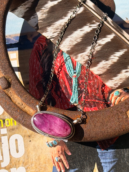 Arthur J Brugge Navajo Handmade Purple Spiny Necklace 20”
